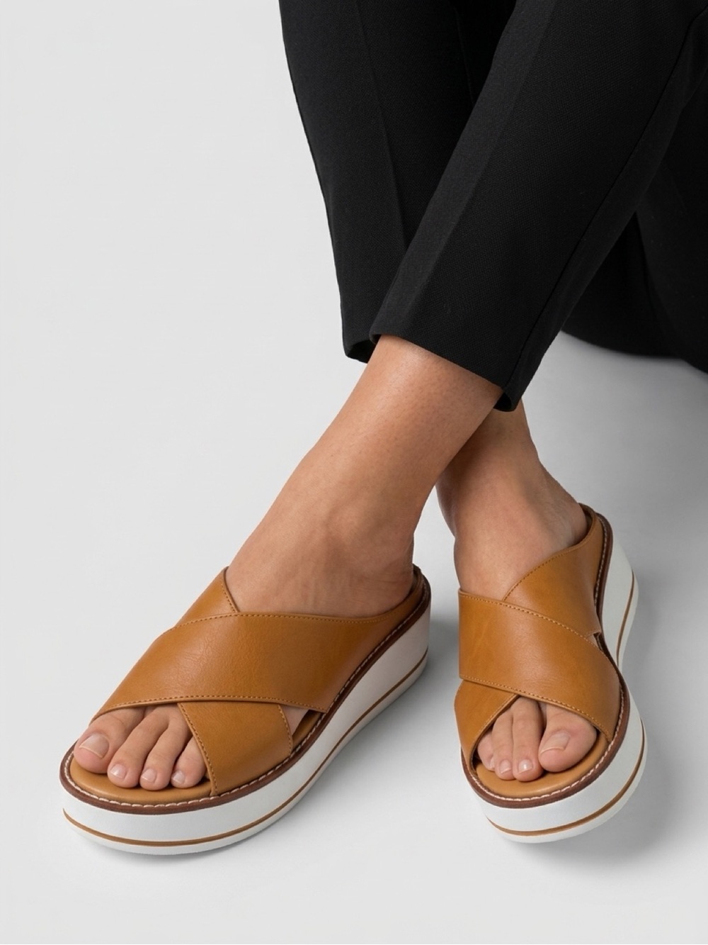 Silent D Cognac Leather Crisscross Platform Slide Sandals EU 39 / US8-8.5